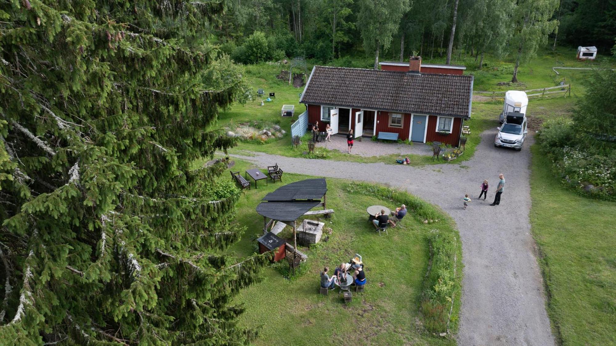 Ekologiska Fru Gran B&B I Tiveden Gardsjo Bagian luar foto