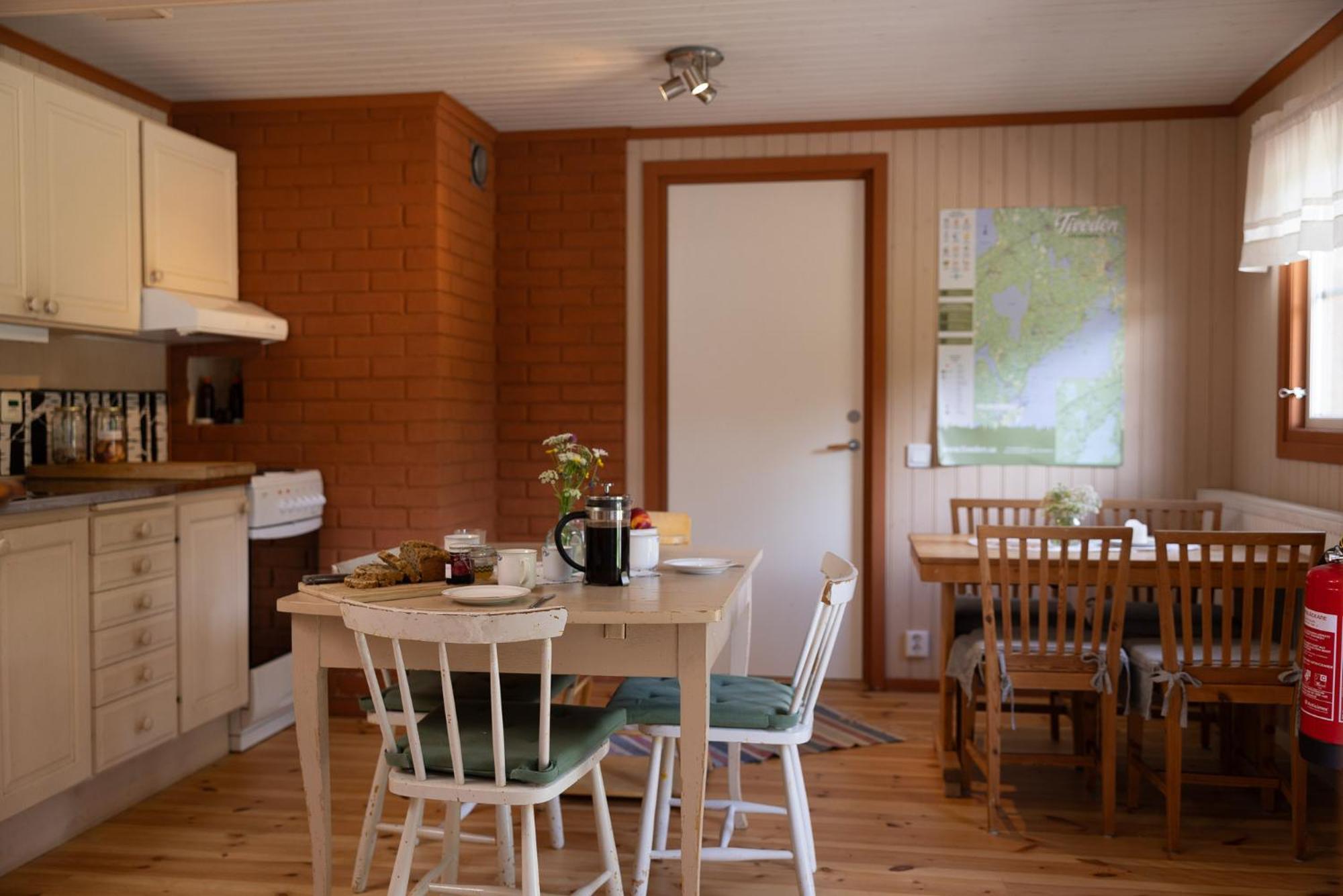 Ekologiska Fru Gran B&B I Tiveden Gardsjo Bagian luar foto